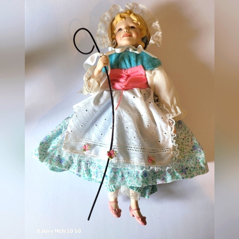 VINTAGE Edwin Knowles Little Bo Peep- porcelain doll